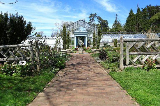 Wave Hill Public Gardens